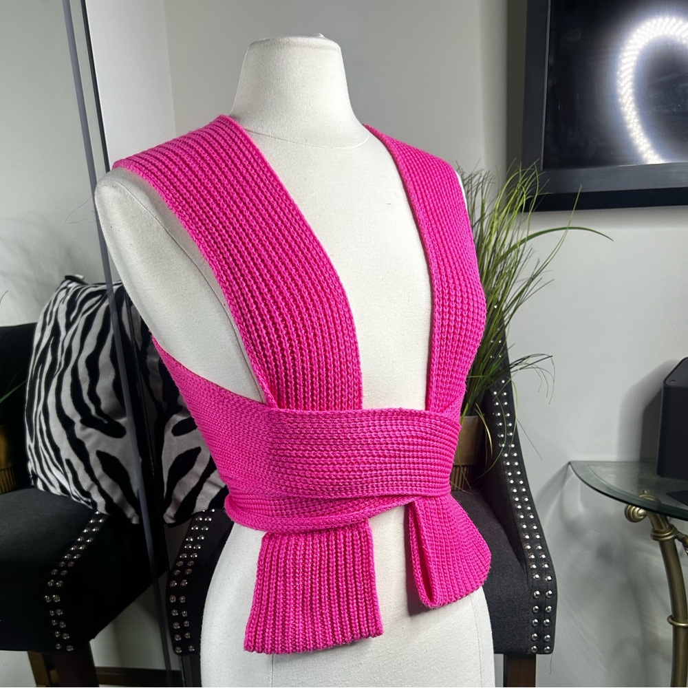KNITED PINK CROSS TIE TOP